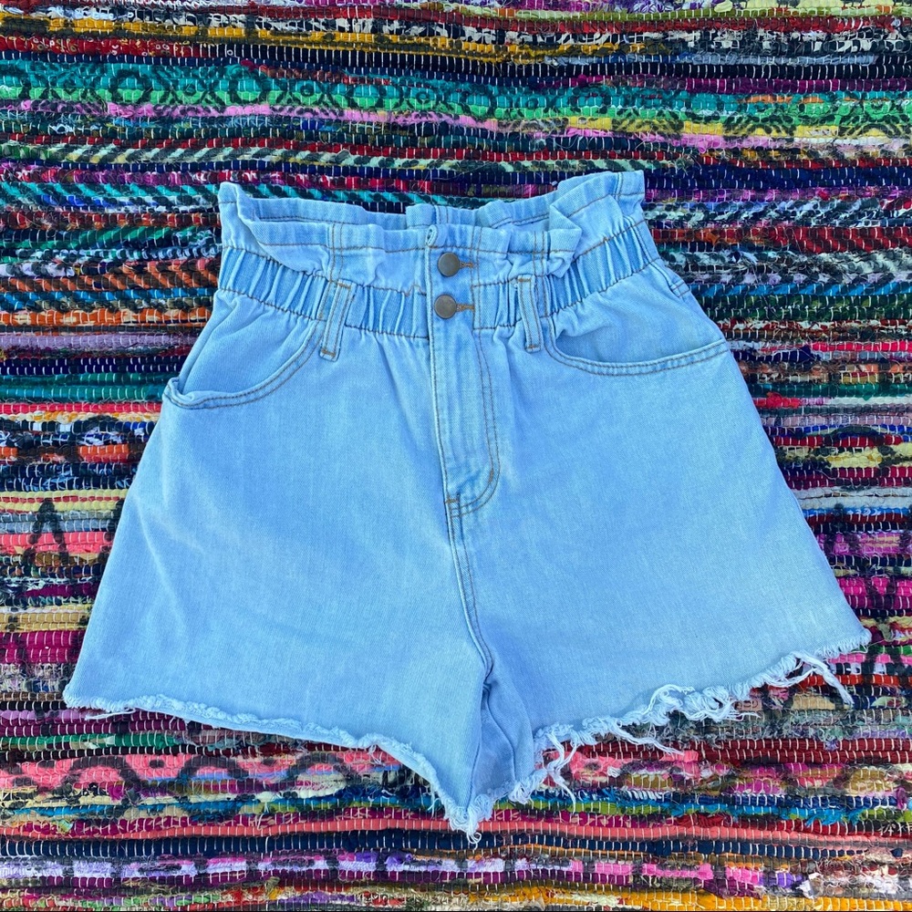 🦋Forever 21 - Paper Bag Mom Shorts🦋